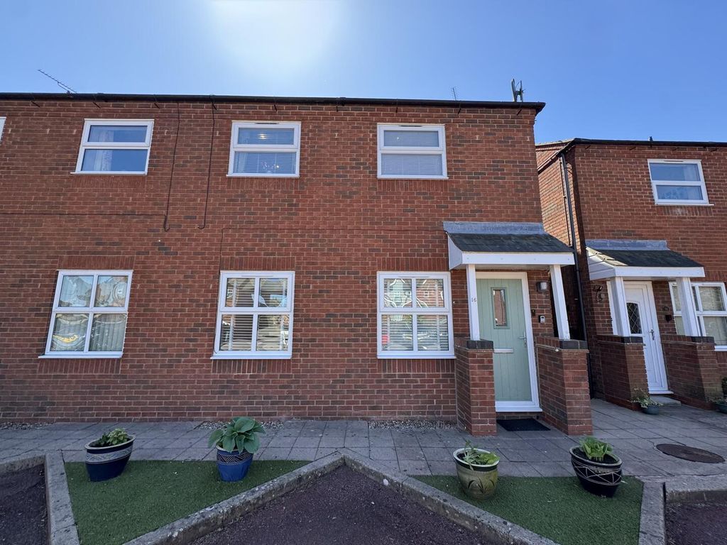 2 bed flat for saleBakery Close, Cosby, Leicester LE9