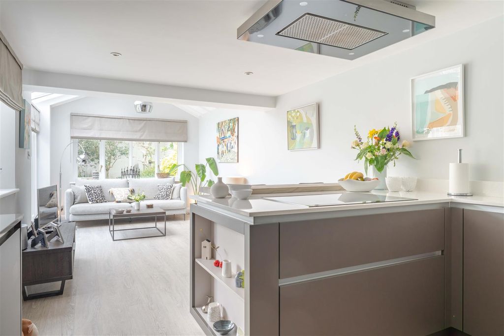 Additional image 12 of 5 bed detached house for salePark Avenue South, Northampton NN3