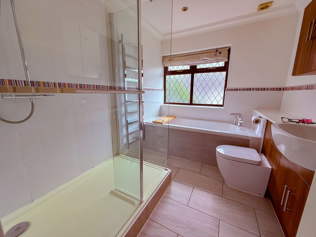 Additional image 20 of 5 bed detached house for saleHeath Drive, Potters Bar, Hertfordshire EN6