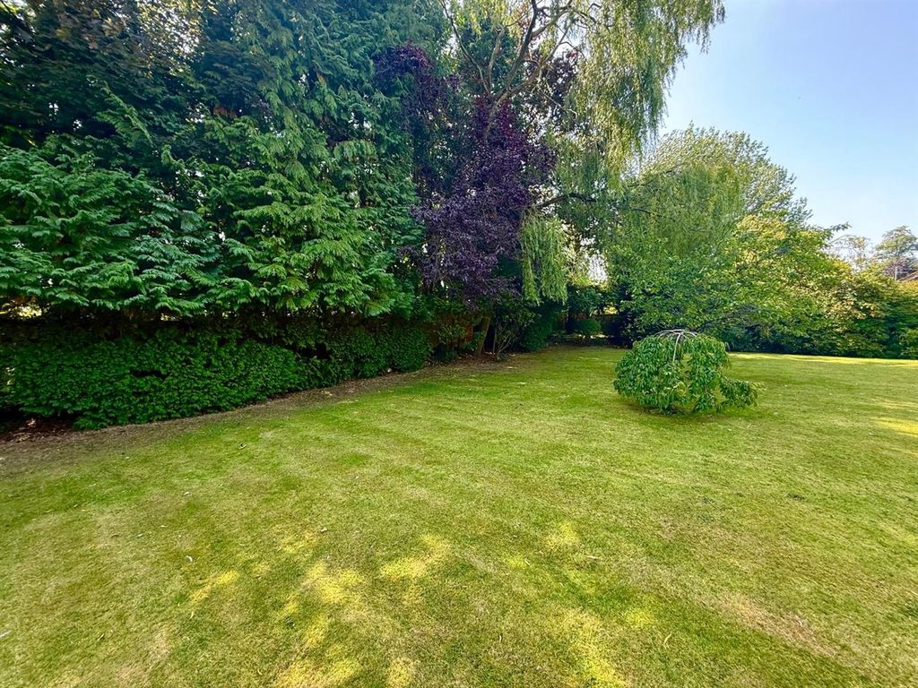 Additional image 27 of 5 bed detached house for salePark Lane, Macclesfield SK11