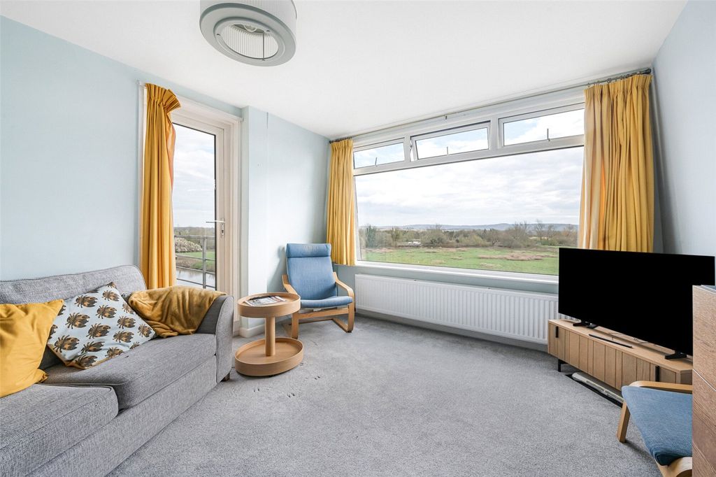 Additional image 3 of 3 bed flat for saleArun Prospect, Station Road, Pulborough, West Sussex RH20