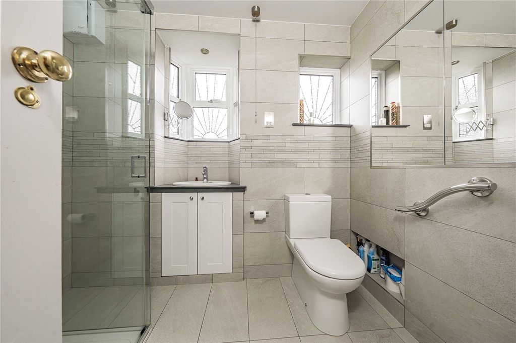Additional image 8 of 4 bed detached house for saleBuxton Drive, New Malden KT3