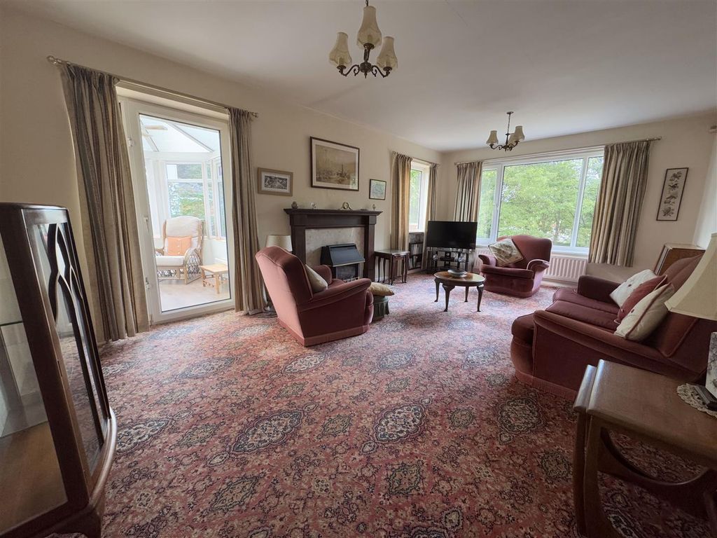 Additional image 2 of 3 bed detached bungalow for saleKnottingley Road, Pontefract WF8
