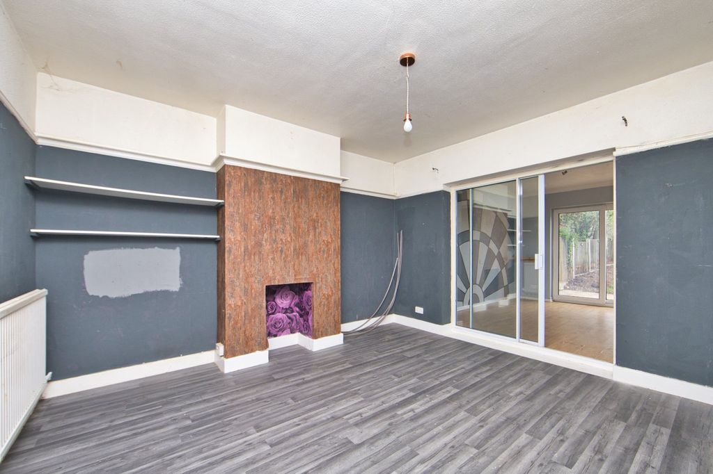 Additional image 4 of 3 bed semi-detached house for saleGeorge V Avenue, Margate, Kent CT9