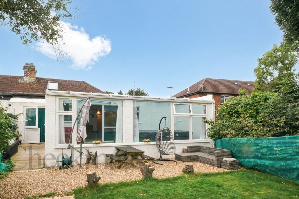 Additional image 16 of 4 bed semi-detached bungalow for saleMoat Farm Road, Northolt UB5