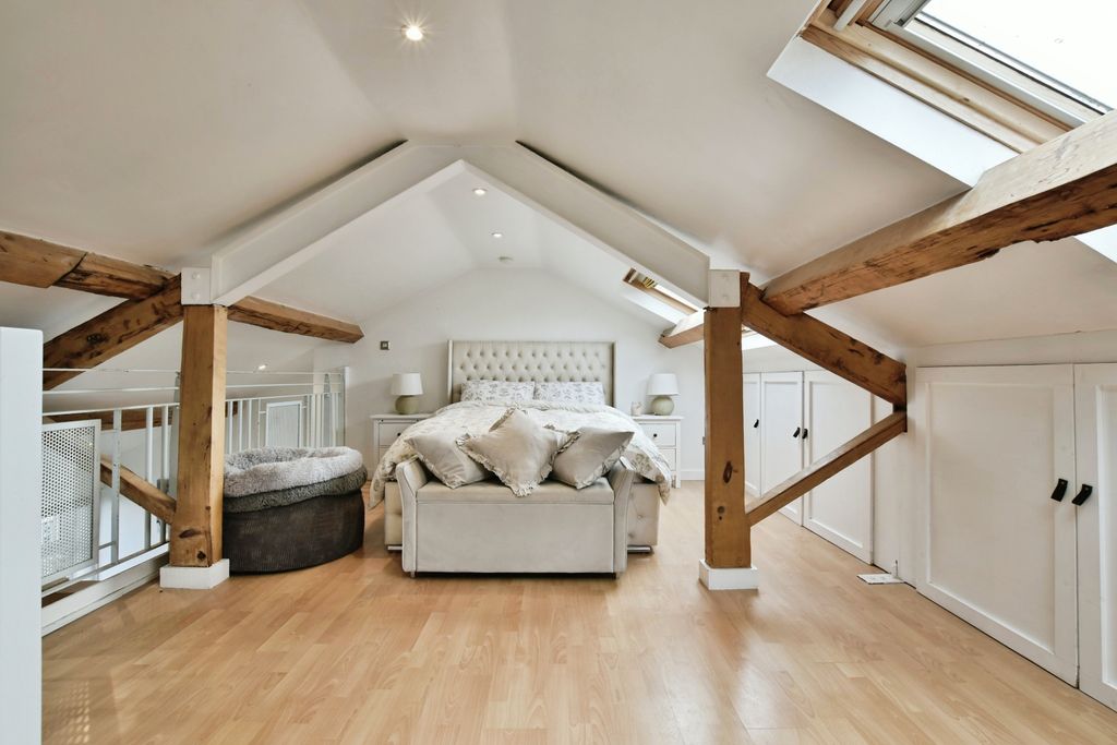 Additional image 11 of 2 bed flat for salePickford Street, Macclesfield SK11