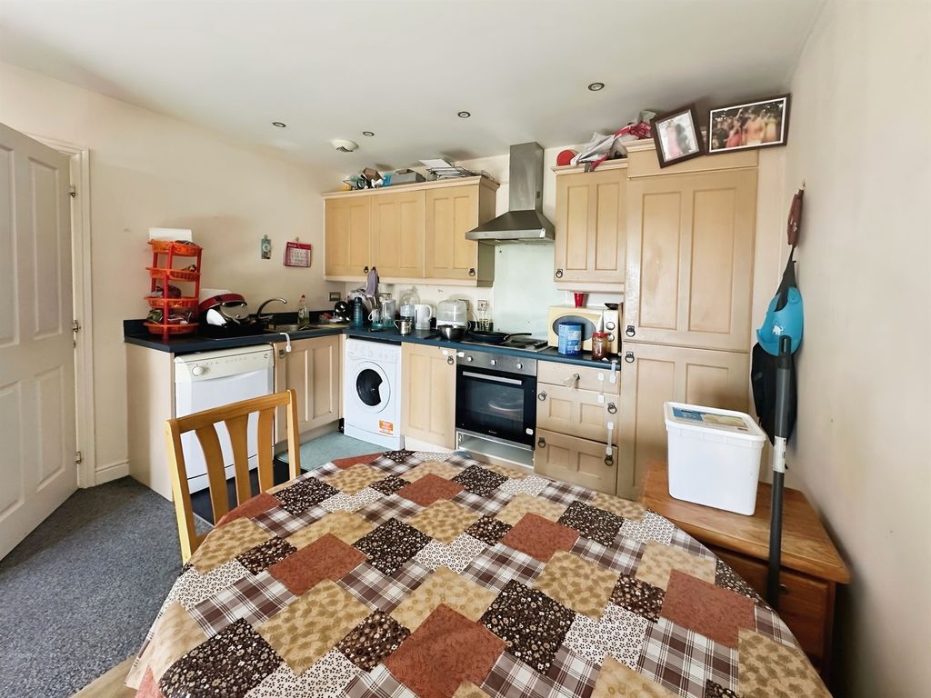 Additional image 2 of 2 bed flat for saleOlsen Rise, Lincoln LN2