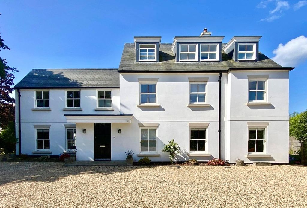 5 bed detached house for saleBelmore Lane, Lymington, Hampshire SO41