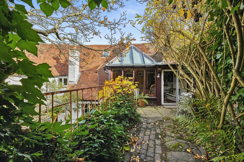 Additional image 2 of 4 bed terraced house for saleKnockhundred Row, Midhurst GU29