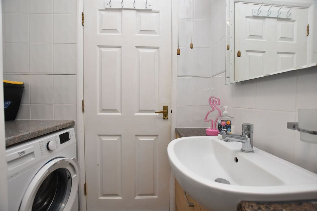 Additional image 13 of 2 bed flat for saleEsplanade Road, Newquay TR7