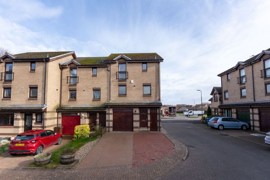 4 bed end terrace house for saleSpringfield Court, Linlithgow EH49
