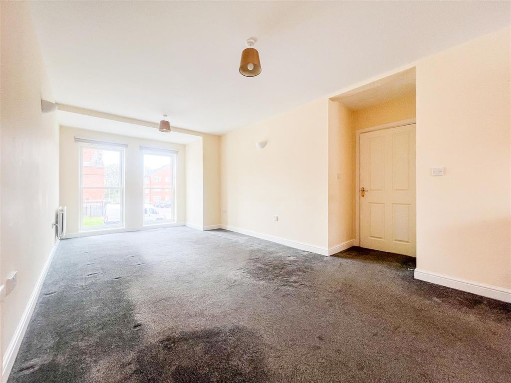 2 bed flat for saleWillow Drive, Cheddleton ST13 photo 4