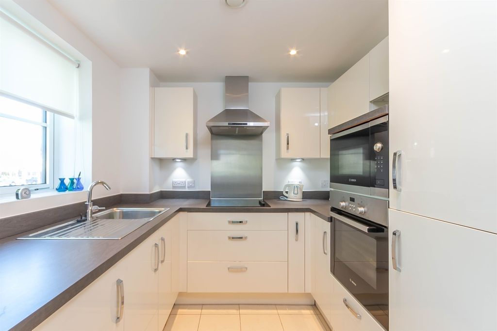 Additional image 6 of 1 bed flat for saleWhite Horse Lane, Maldon CM9