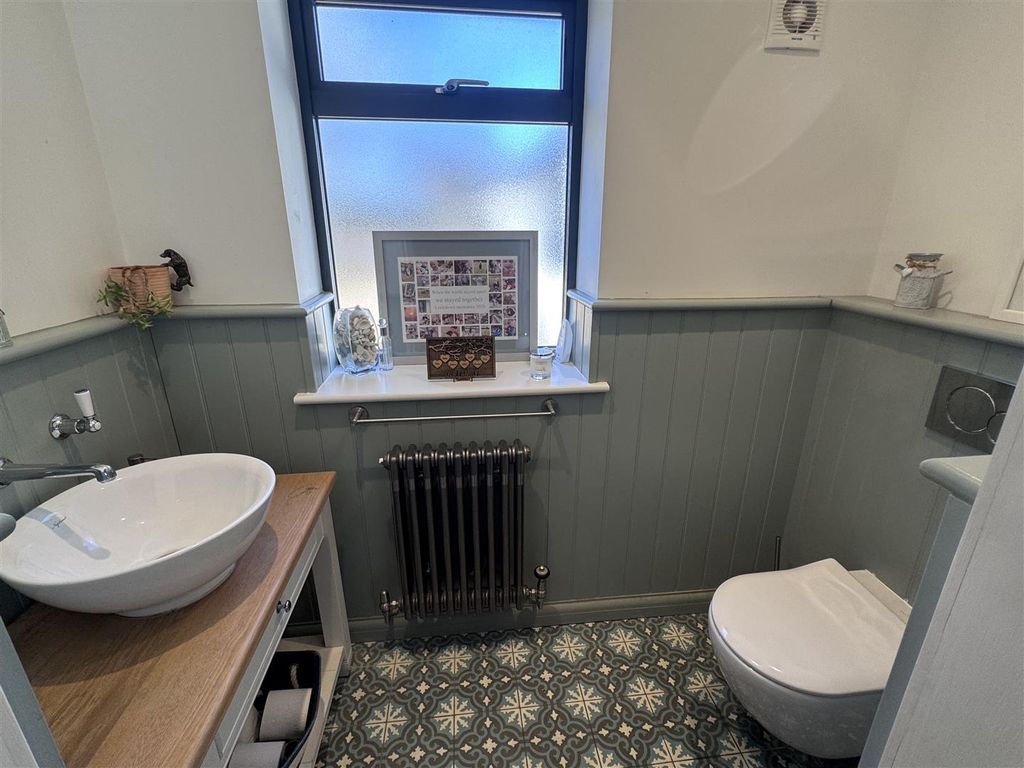 Additional image 11 of 6 bed detached house for saleBuckingham Road, Newbury RG14
