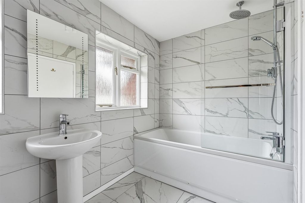 Additional image 10 of 5 bed detached house for saleSt. Lawrence Drive, Cringleford NR4