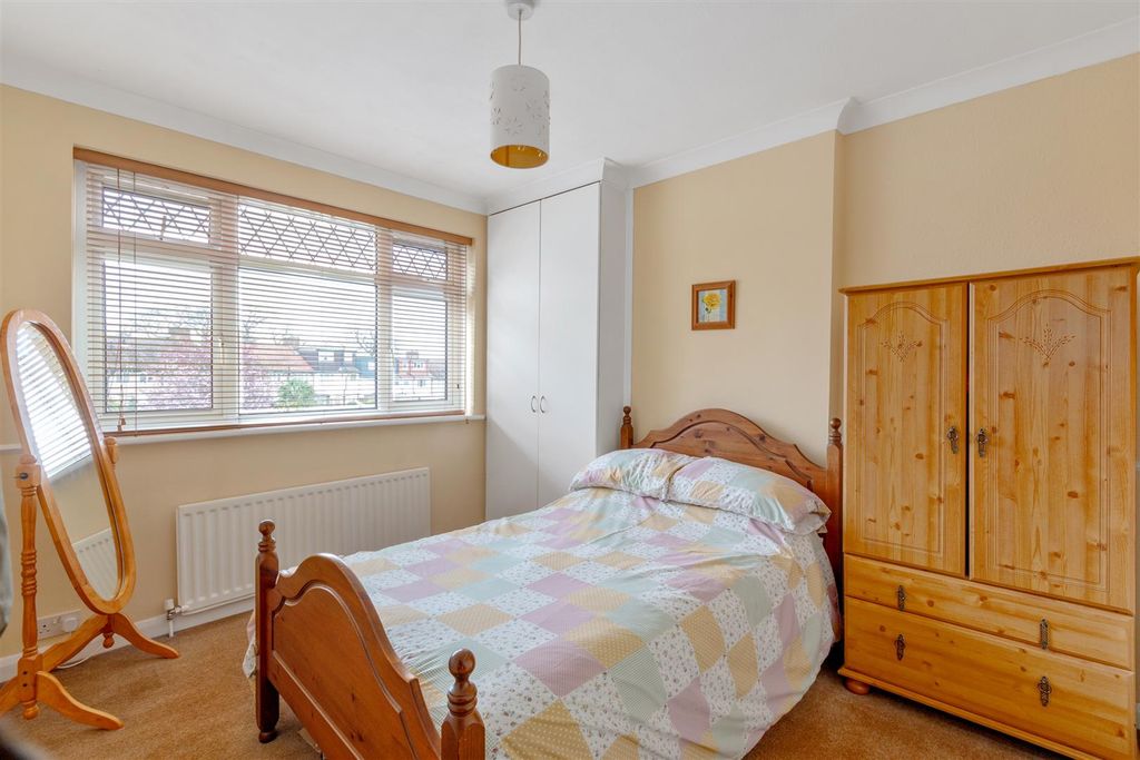 Additional image 11 of 3 bed semi-detached house for saleNorthernhay Walk, Morden SM4