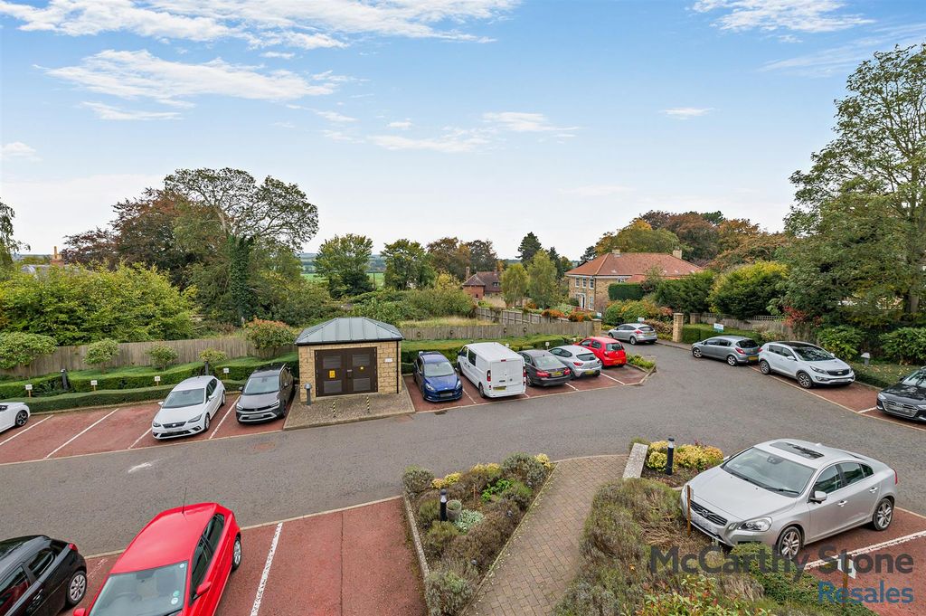 Additional image 16 of 2 bed flat for saleHollis Court, Castle Howard Road, Malton YO17