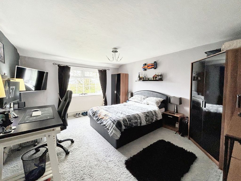 Additional image 18 of 5 bed farmhouse for saleManchester Road, Swinton M27