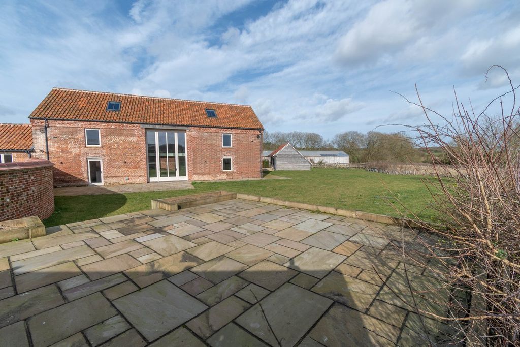 Additional image 18 of 5 bed barn conversion for saleGreen Farm Barns, Hindolveston Road, Melton Constable NR24