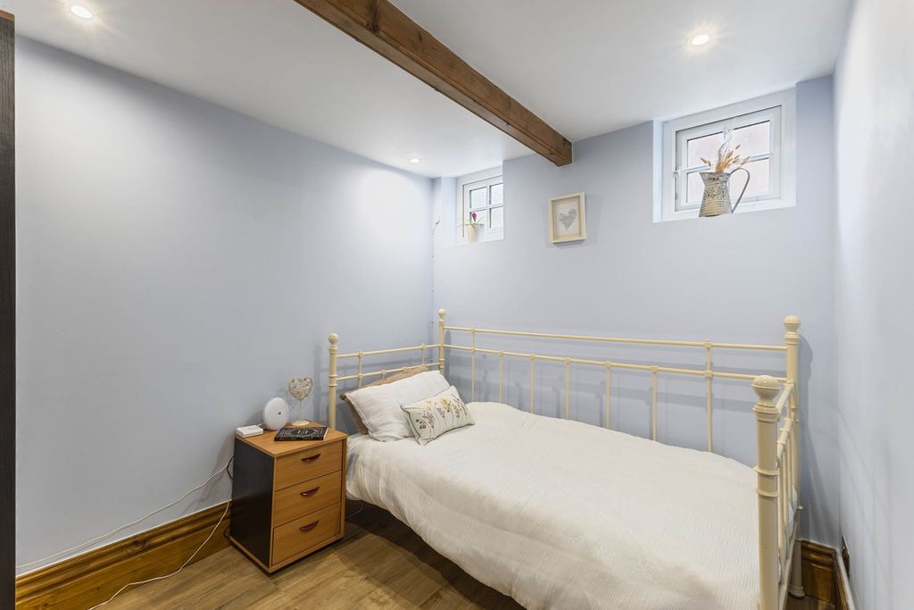 Additional image 14 of 4 bed detached house for saleCastle Cottage, Spink Lane, Pontefract WF8