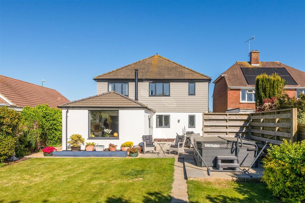 Additional image 10 of 5 bed detached house for saleGrinstead Lane, Lancing BN15
