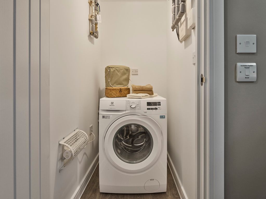 Additional image 11 of 2 bed flat for sale"The Sovereign" at Church Road, Maidstone ME15