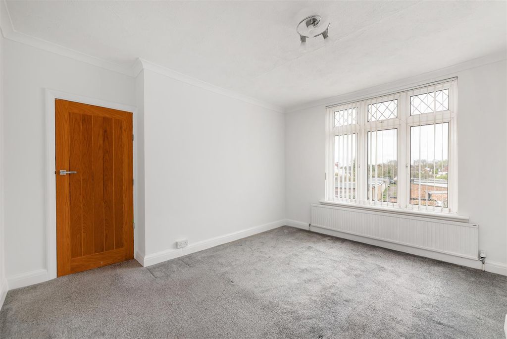 Additional image 7 of 3 bed property for saleLinks Avenue, Morden SM4