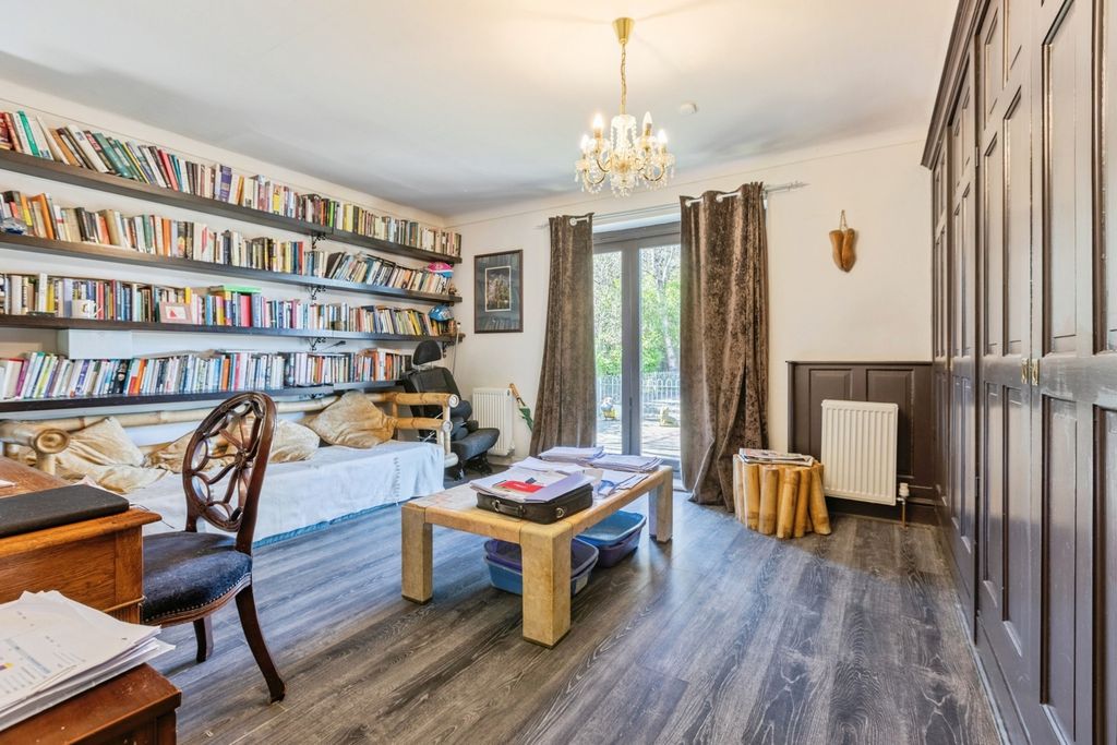 Additional image 8 of 5 bed detached house for saleThe Rise, Darras Hall, Ponteland, Northumberland NE20