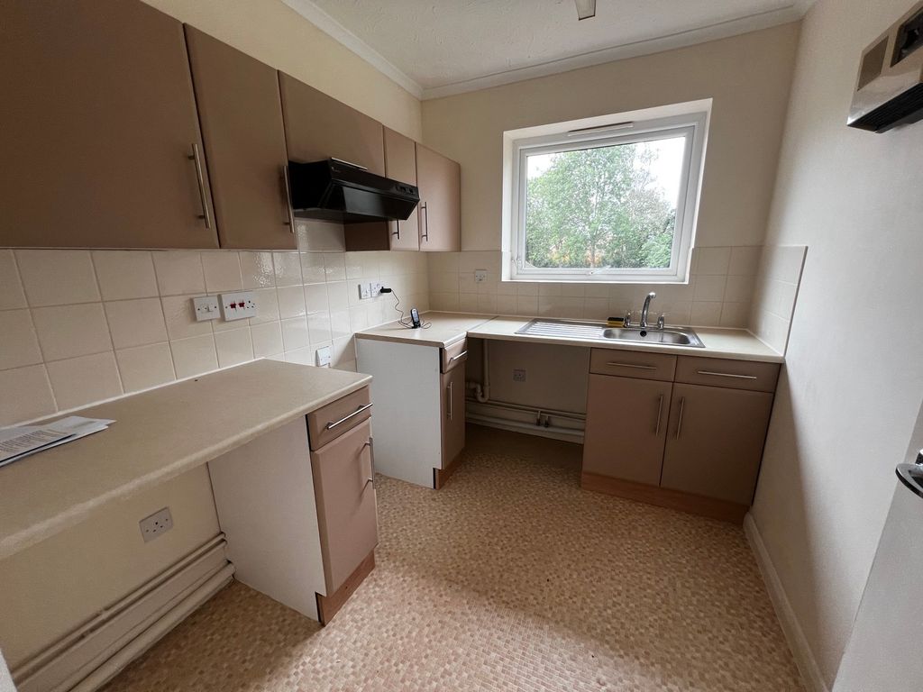 Additional image 3 of 1 bed flat for saleRuskin Court, Newport Pagnell MK16