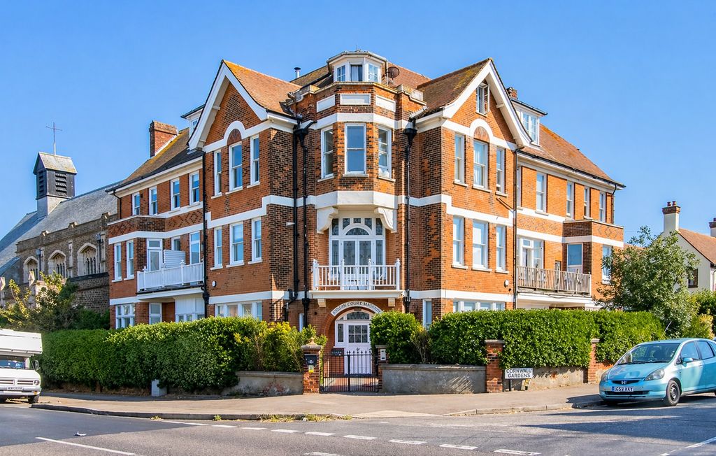 2 bed flat for saleEastern Esplanade, Margate, Kent CT9