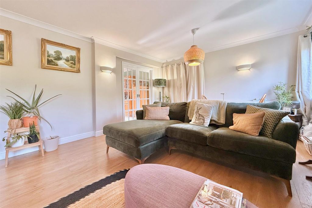 Additional image 10 of 5 bed detached house for saleElm Close, Newark NG24