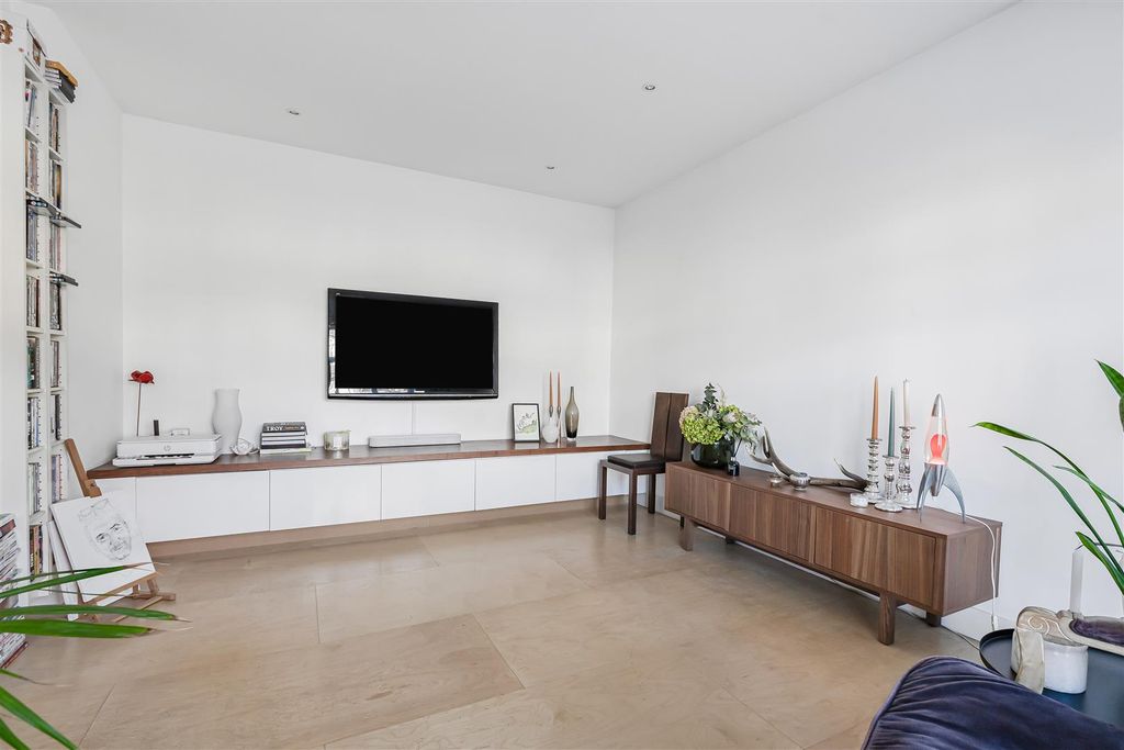 Additional image 15 of 5 bed semi-detached house for saleBeechcroft Avenue, New Malden KT3