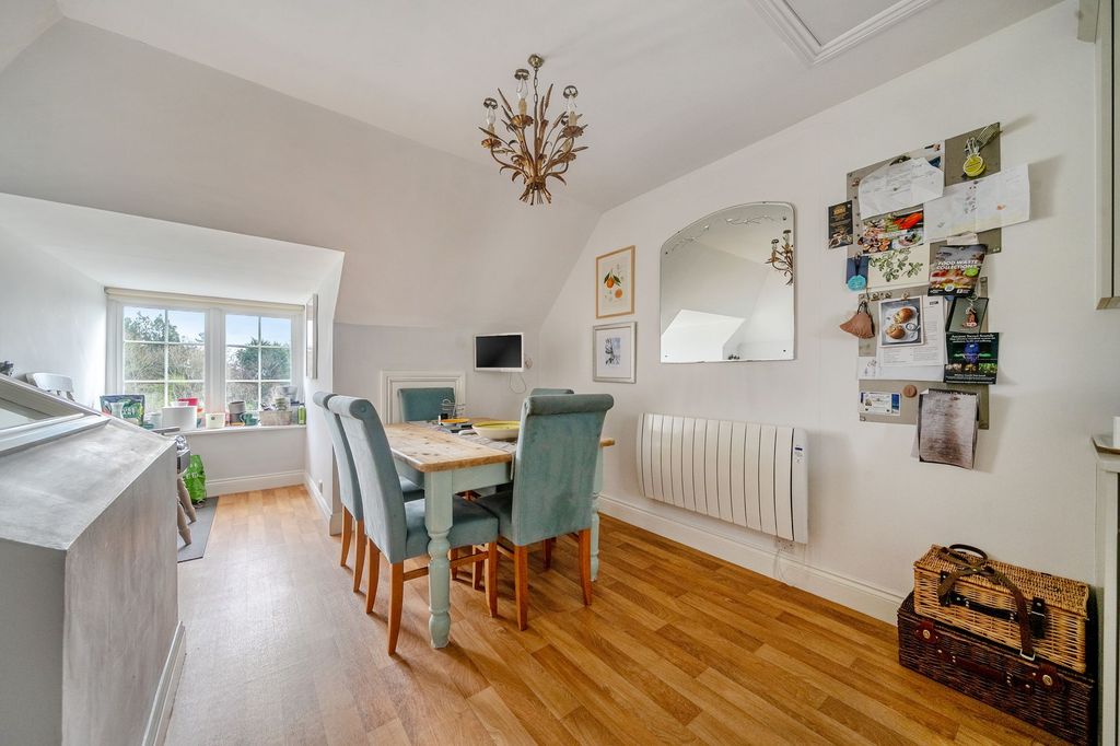 Additional image 16 of 2 bed flat for saleMare Hill Road, Pulborough RH20