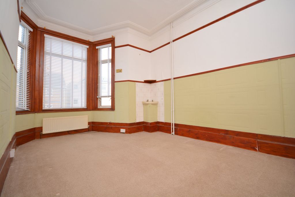 Additional image 8 of 6 bed terraced house for saleSweyn Road, Margate, Kent CT9