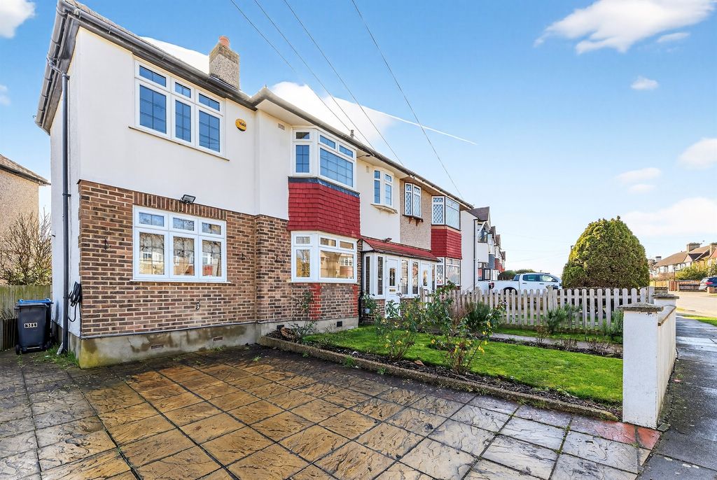 Additional image 15 of 5 bed semi-detached house for saleThurleston Avenue, Morden SM4
