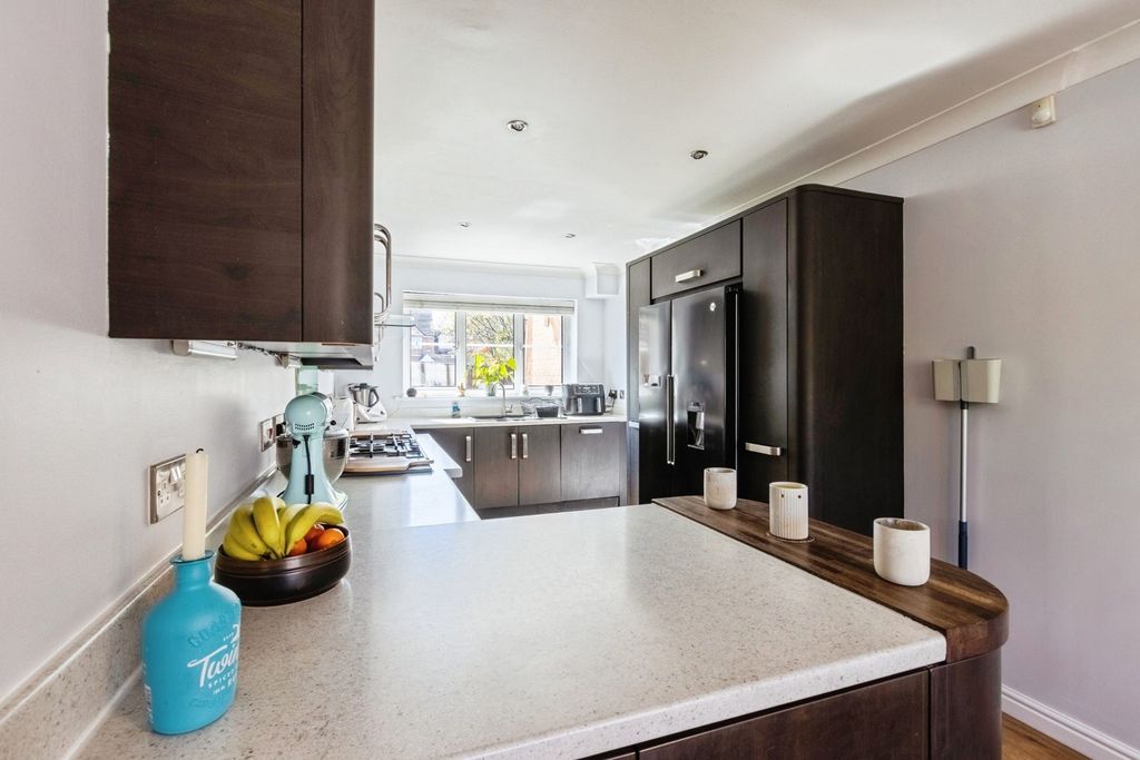 Additional image 10 of 5 bed detached house for saleGleneagles Drive, West Yorkshire WF6
