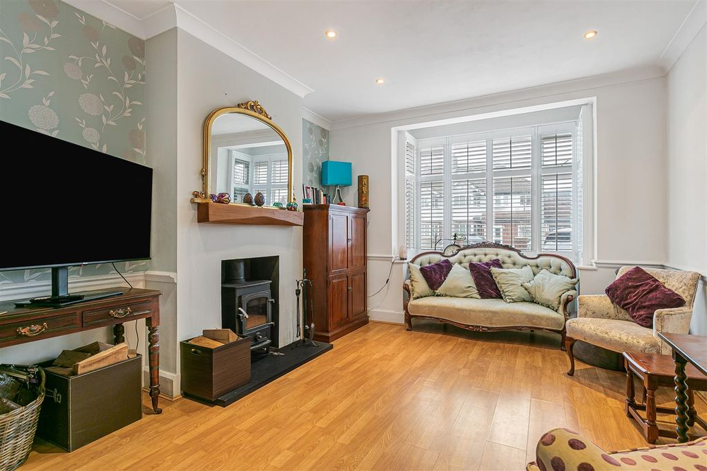 5 bed terraced house for saleClarence Avenue, New Malden KT3