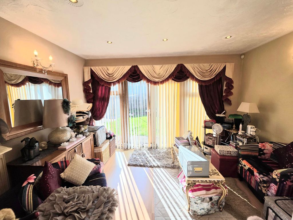 Additional image 7 of 5 bed detached house for saleSitwell Way, Port Talbot SA12