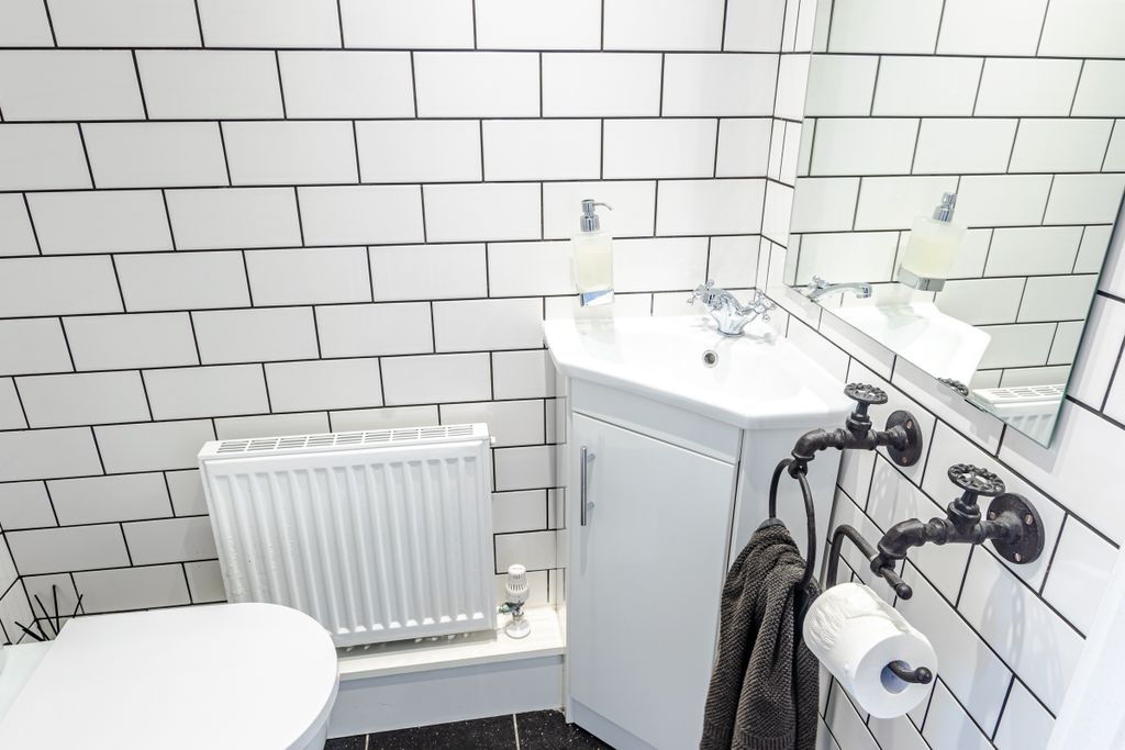 Additional image 19 of 5 bed detached house for saleTroon Close, Normanton, West Yorkshire WF6