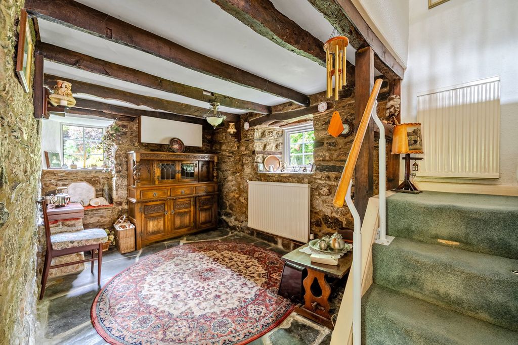 7 bed detached house for salePolyphant, Launceston PL15 photo 4