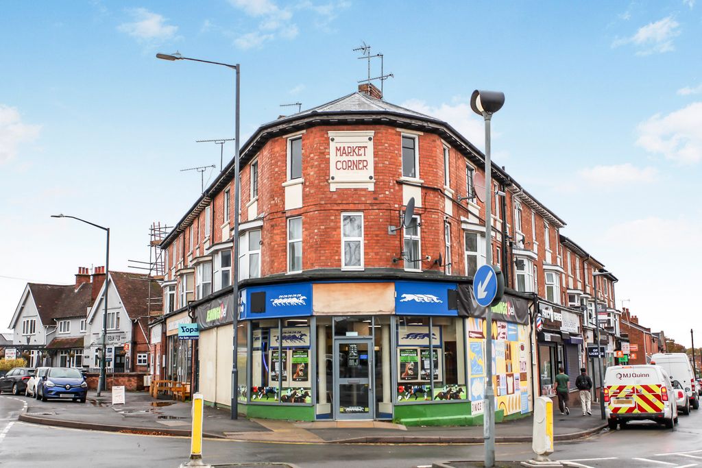 Additional image 5 of 2 bed flat for saleTachbrook Road, Leamington Spa CV31