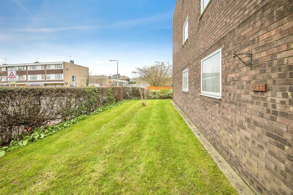 Additional image 8 of 2 bed flat for saleSheldrake Drive, Ipswich IP2