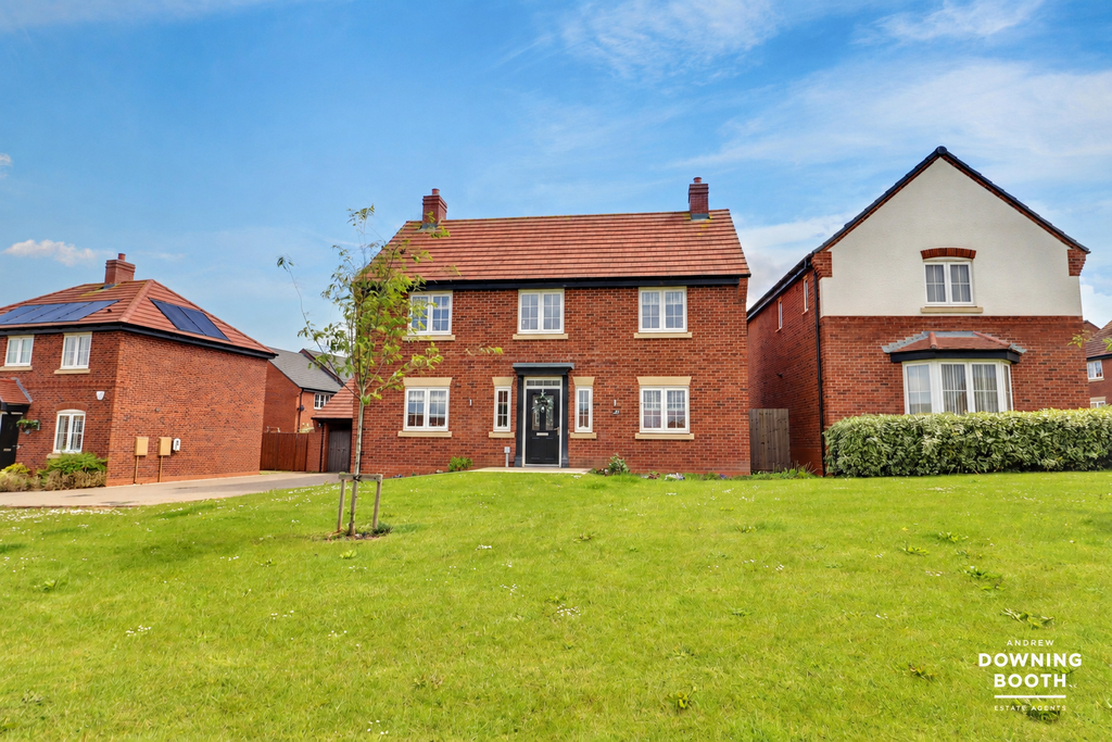 4 bed detached house for saleThompson Way, Lichfield WS13