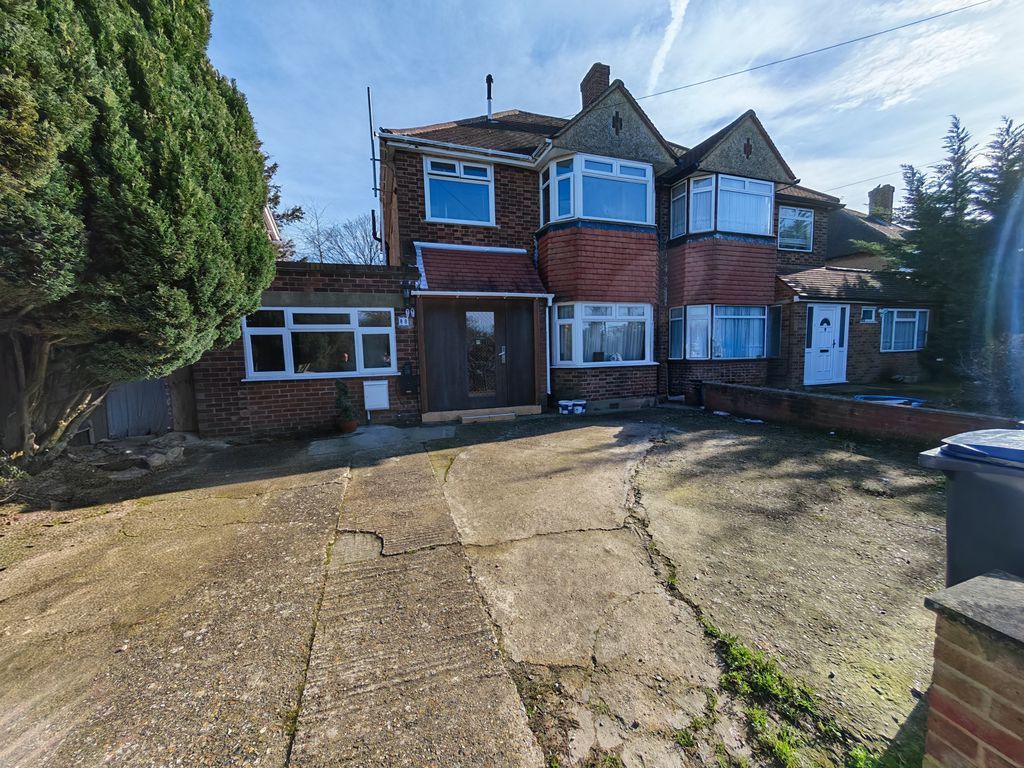 4 bed semi-detached house for saleOld Ruislip Road, Northolt UB5