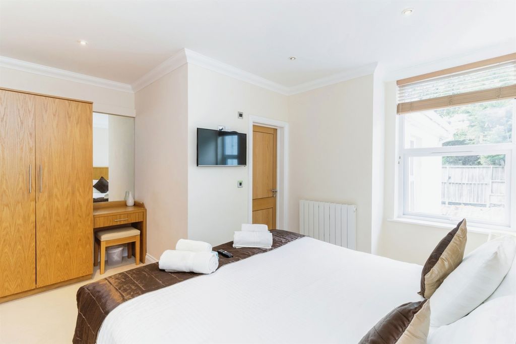 Additional image 16 of 2 bed flat for saleAlta Vista Road, Paignton TQ4