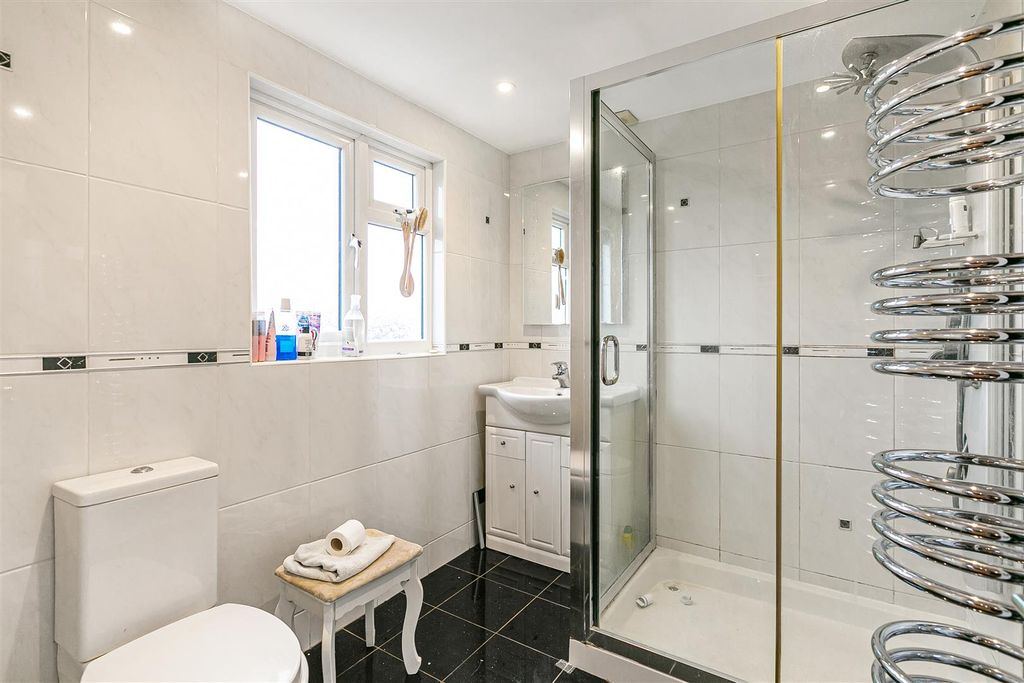 Additional image 20 of 5 bed terraced house for saleClarence Avenue, New Malden KT3