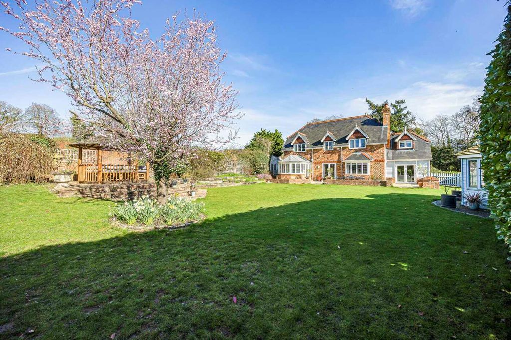 Additional image 21 of 6 bed detached house for saleHighfield Park, Marlow SL7