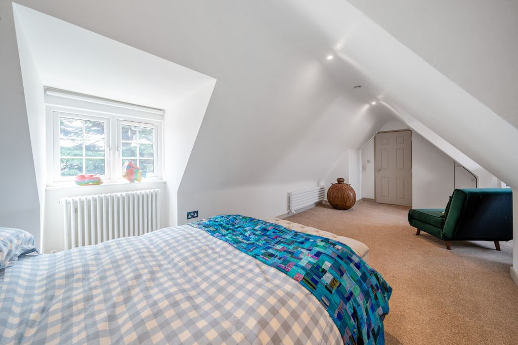 Additional image 16 of 1 bed flat for saleListon Road, Marlow SL7