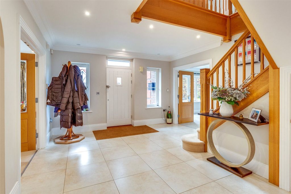 Additional image 6 of 6 bed detached house for saleBeechwood Drive, Marlow, Buckinghamshire SL7