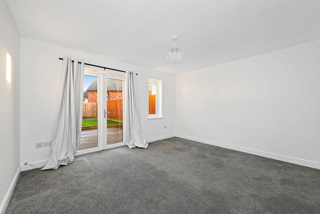 Additional image 3 of 4 bed terraced house for sale2 South Chesters Place, Bonnyrigg EH19